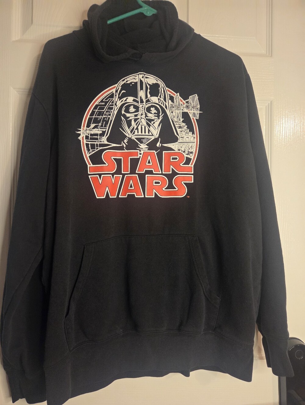 Mens Large Pullover Hoodie - Star Wars Graphic Darth Vader EUC